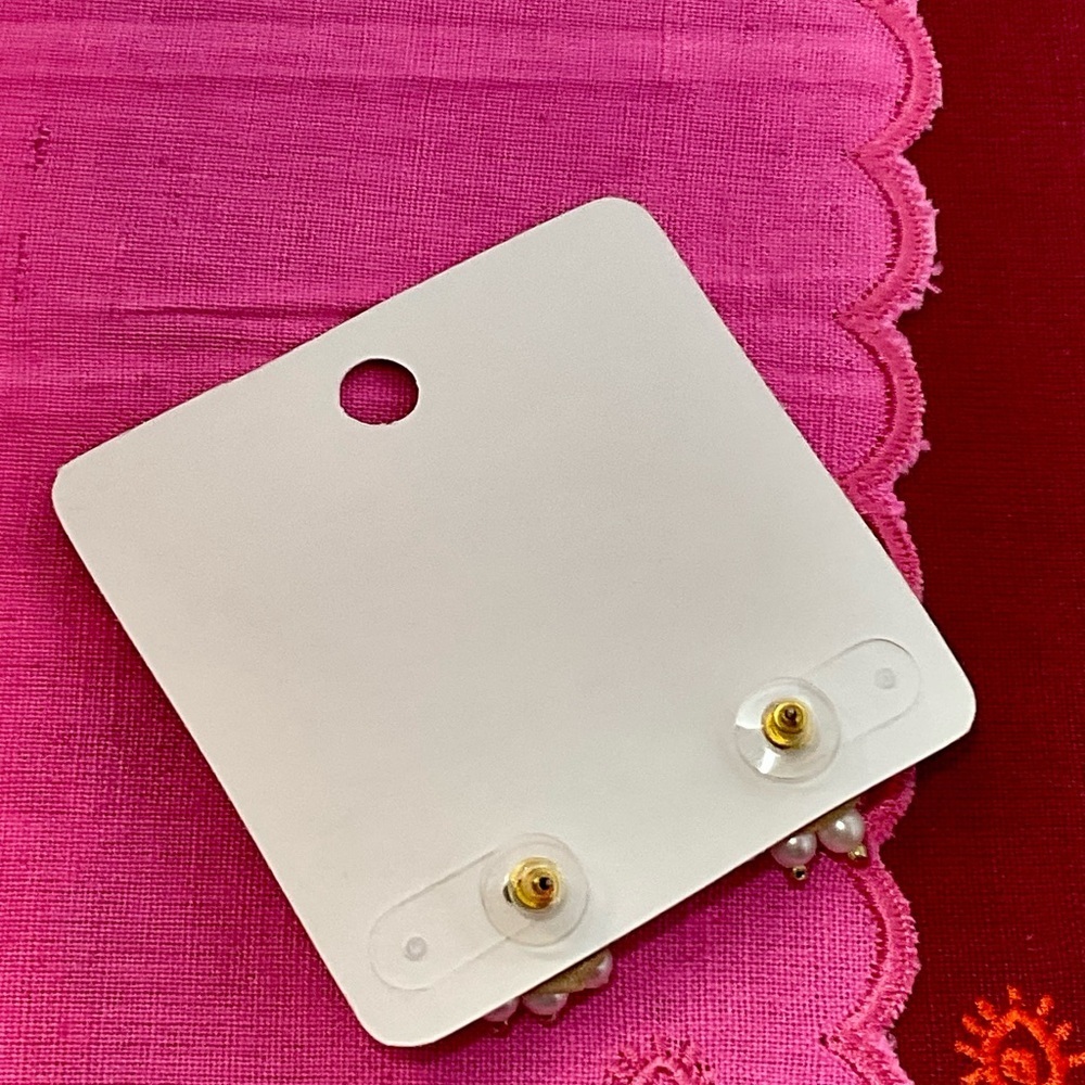 Gold and White Fan Design Earrings with Sparkling Crystals - Picture 9 of 9